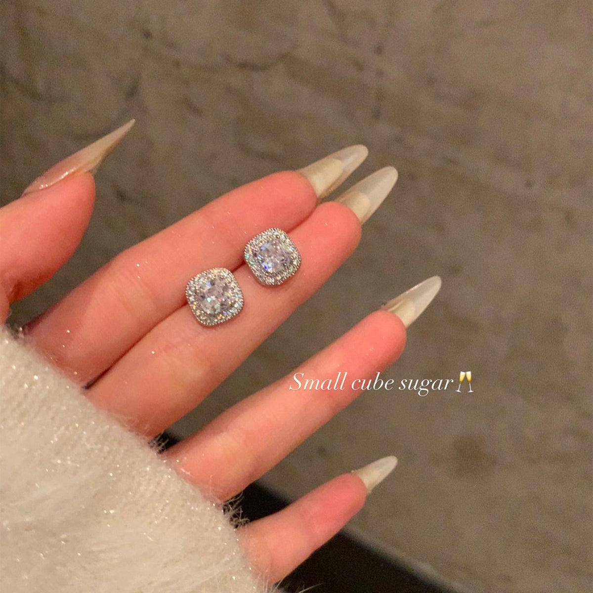 S925 Silver Needle Exquisite Super Flash Zircon Stud Earrings for Women Light Luxury Niche High-Grade Temperament Stud Earrings Fashionable All-Match Earrings