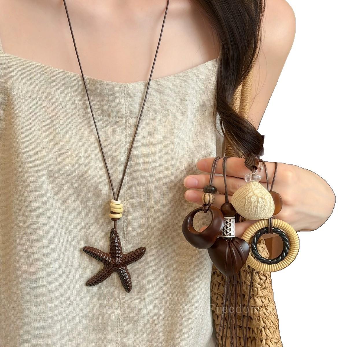 Retro Brown Pendant Long Necklace for Women 2026 New Summer Sweater Chain Matching Clothes Decorative Pendant Accessories