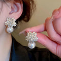 High-End Design Snowflake Zircon Stud Earrings Pearl Earrings Super Shiny Elegant Light Luxury Elegant Earrings for Women High-End Exquisite