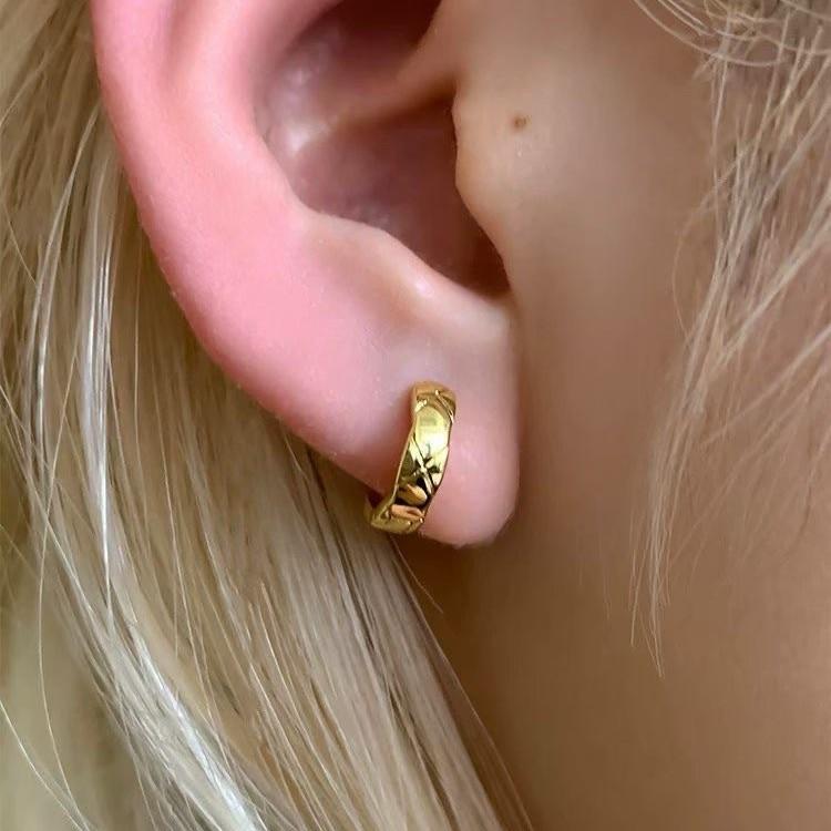 Exquisite Small Edge Buckle Ear Bone Ring Personality Temperament All-Match Fashion Small Fresh Exquisite Niche Ear Buckle Ear Bone Stud