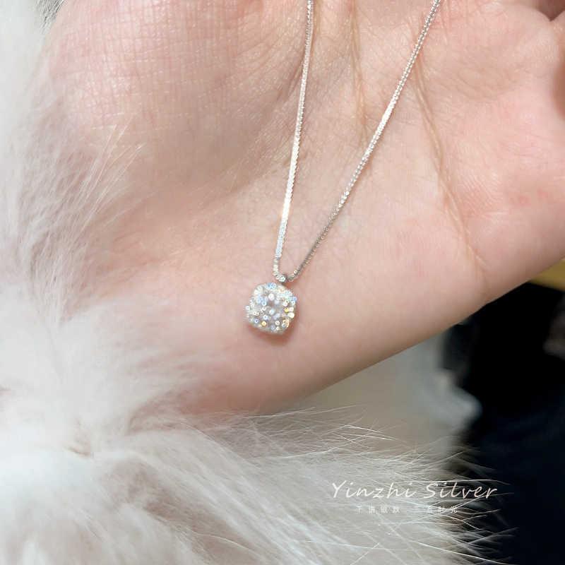 Flash Diamond Square Sugar Titanium Steel Necklace Women's Light Luxury Niche High Sense New Clavicle Chain 2026 New Necklace Accessories