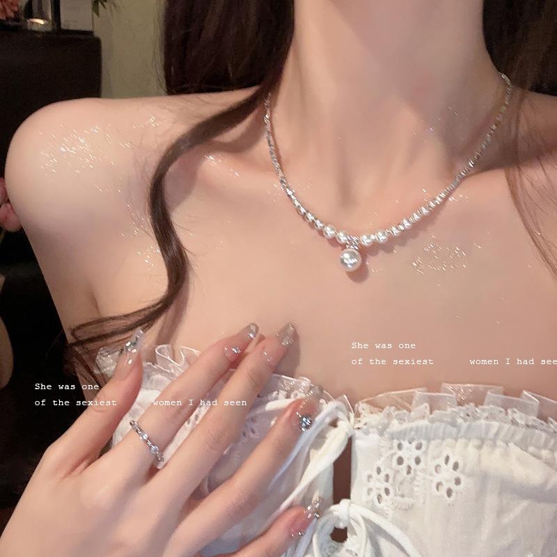 Light Luxury Niche High-Grade Pearl Necklace Female Ins Fashion All-Match Elegant Titanium Steel Clavicle Chain Internet Celebrity Necklace