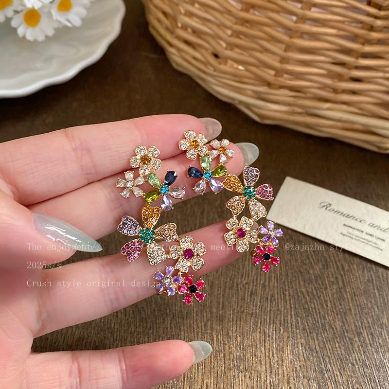Dopamine Contrast Color Flower Stud Earrings Female Light Luxury High Sense Niche Design Ear Bone Clip Unique Beautiful Exaggerated Earrings