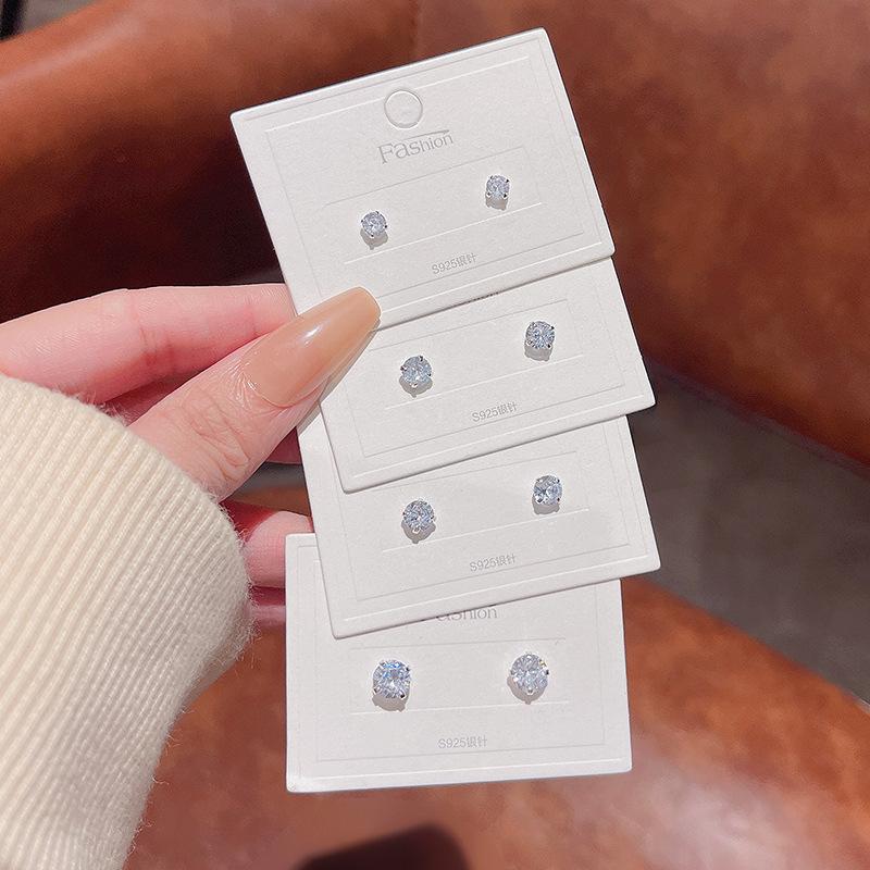 No Need to Pick Ear Stud Earrings for Sleeping Super Flash Zircon 925 Silver Needle Exquisite Small Ear Bone Stud Simple Temperament Female Fashion