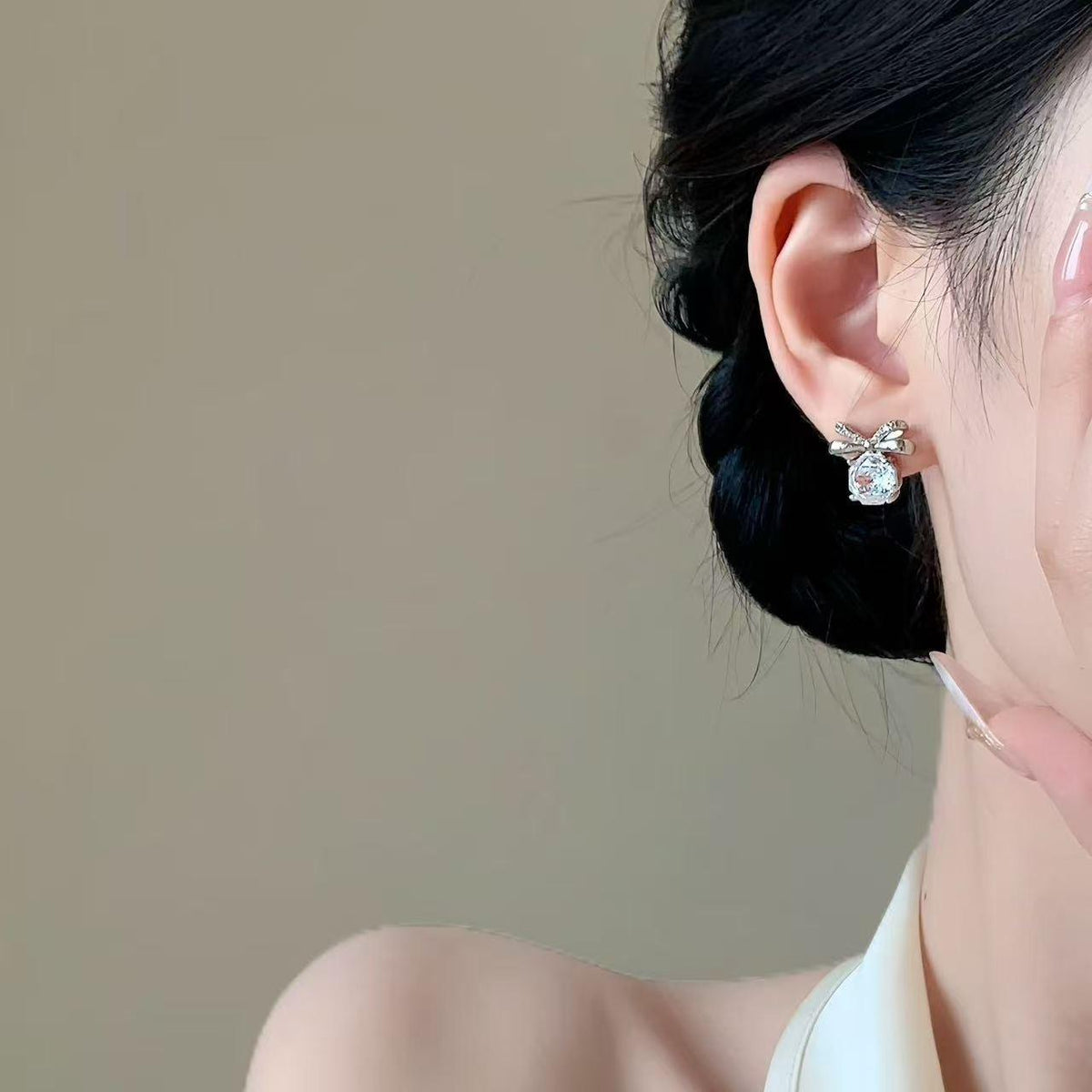 Millennium Cut Flash Zirconium Rose Bow Stud Earrings for Women Light Luxury High-Grade Sweet Temperament Stud Earrings Exquisite All-Match Earrings