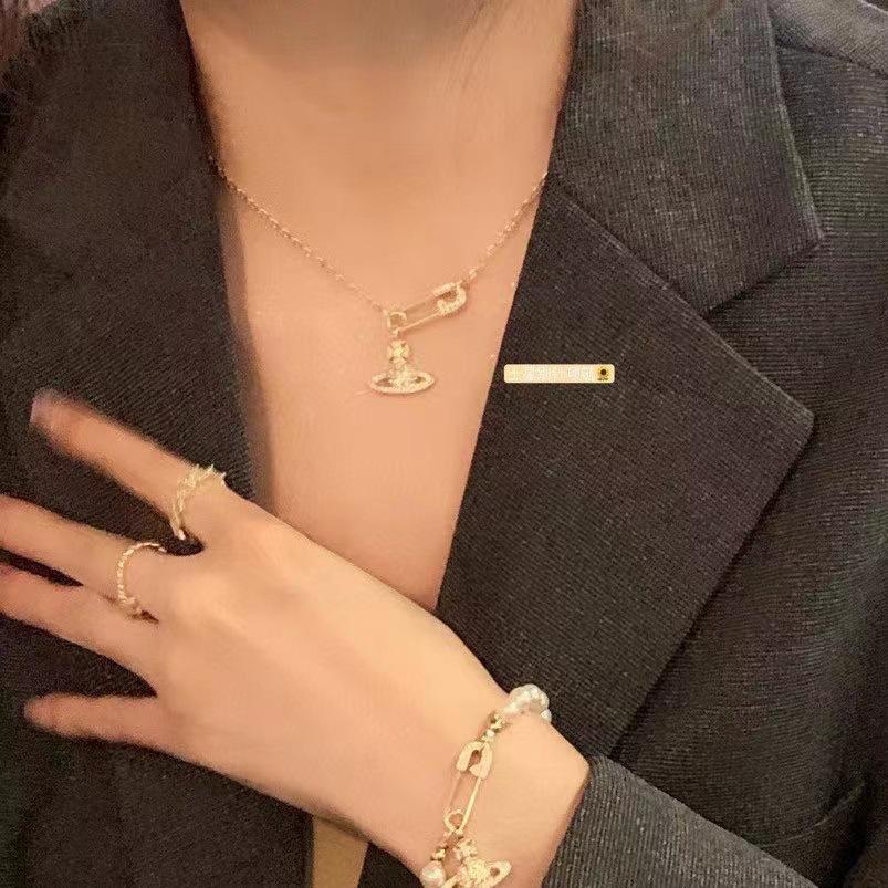 Saturn Pin Necklace Female Fashion Cool Hot Girl Ouyang Nana Same Style Student Ins Light Luxury Niche Advanced Non-Fading