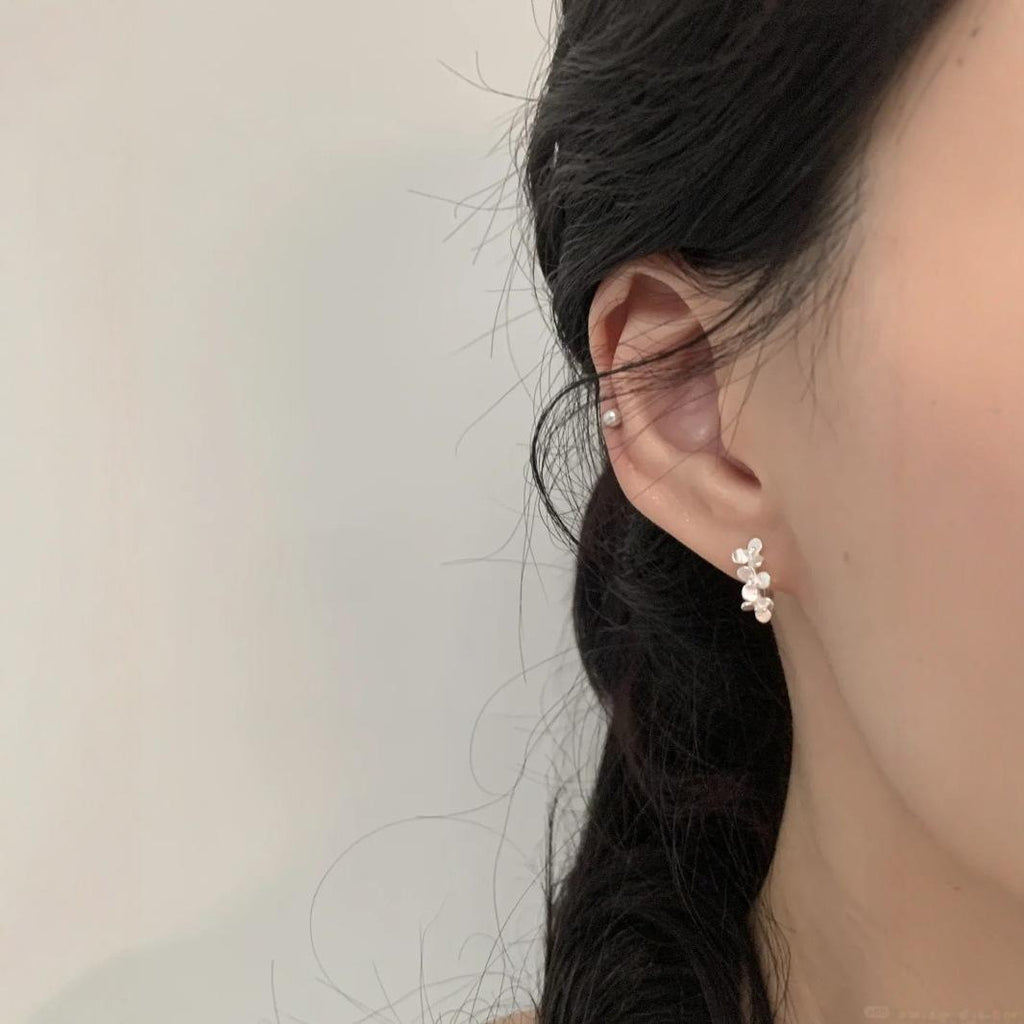 S999 Steel Printing Silver-Plated Small Red Book Popular Camellia Flower Small Ear Buckle Female New Light Luxury Niche Design Flower Ear Studs