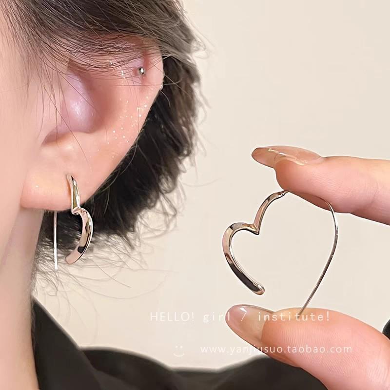S925 Silver Korean Style Simple round Small Ear Ring Stud Earrings Female Niche French Style Ins Circle No Need to Pick Ear Buckle When Sleeping