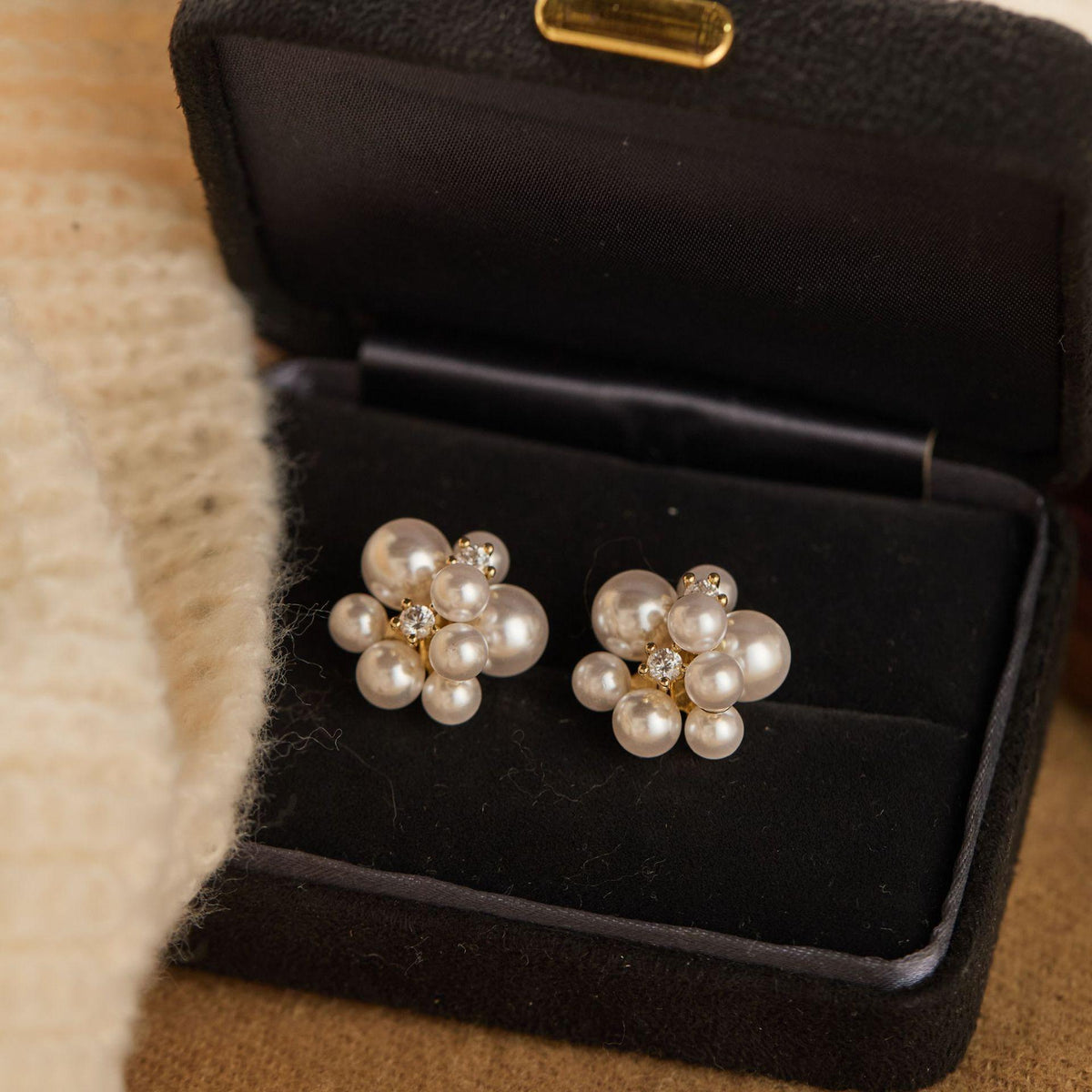Chanel Style Cream Pearl Diamond Gold Stud Earrings for Women Light Luxury High-Grade Socialite Style 2025 New Earrings Ear Clip