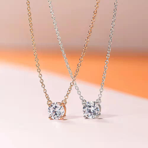 18K Gold Plated White High Carbon Diamond Classic Four Claw 2 Karat Simulation Diamond Women's Fresh Simple Clavicle Chain Pendant Necklace