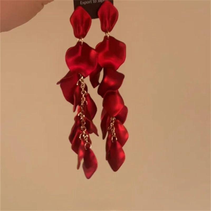 Red Series Cold Feeling Red Butterfly Stud Earrings New Fashion High Sense Tassel Hot Earrings for Women