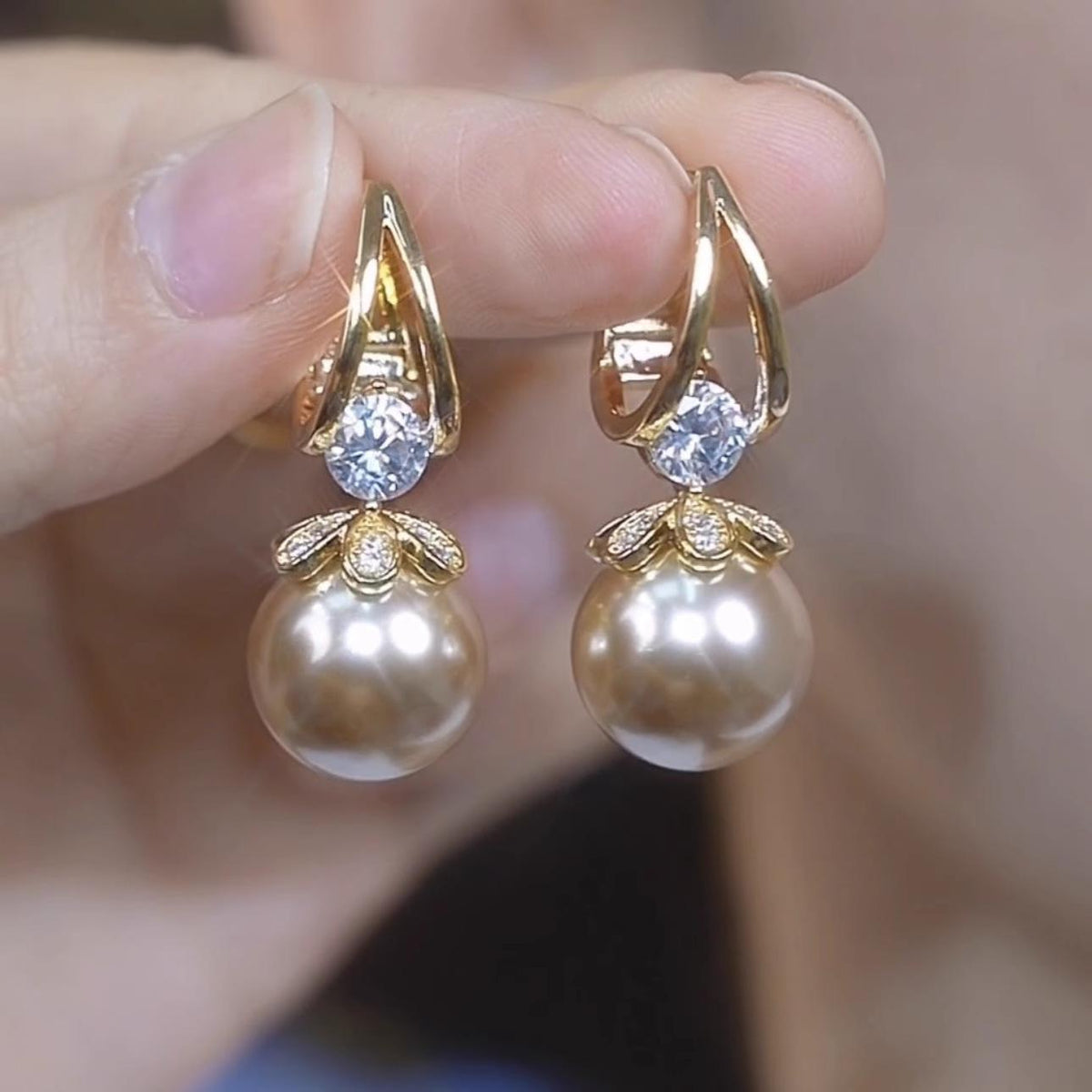 Luxury Elegant Diamond-Embedded Red Pearl Earrings Autumn and Winter Exquisite Elegant Elegant All-Match Earrings French Style Earrings