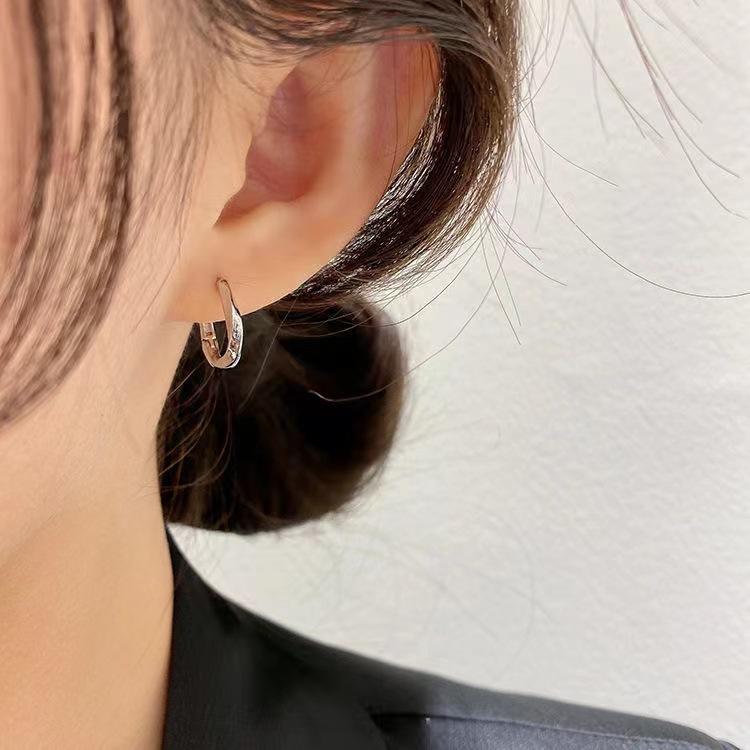 Sterling Silver Ear Buckle Female Niche Design 2023 New Trendy Plain Ear Ring Earrings High-Grade Silver Earrings Ear Piercing Earrings