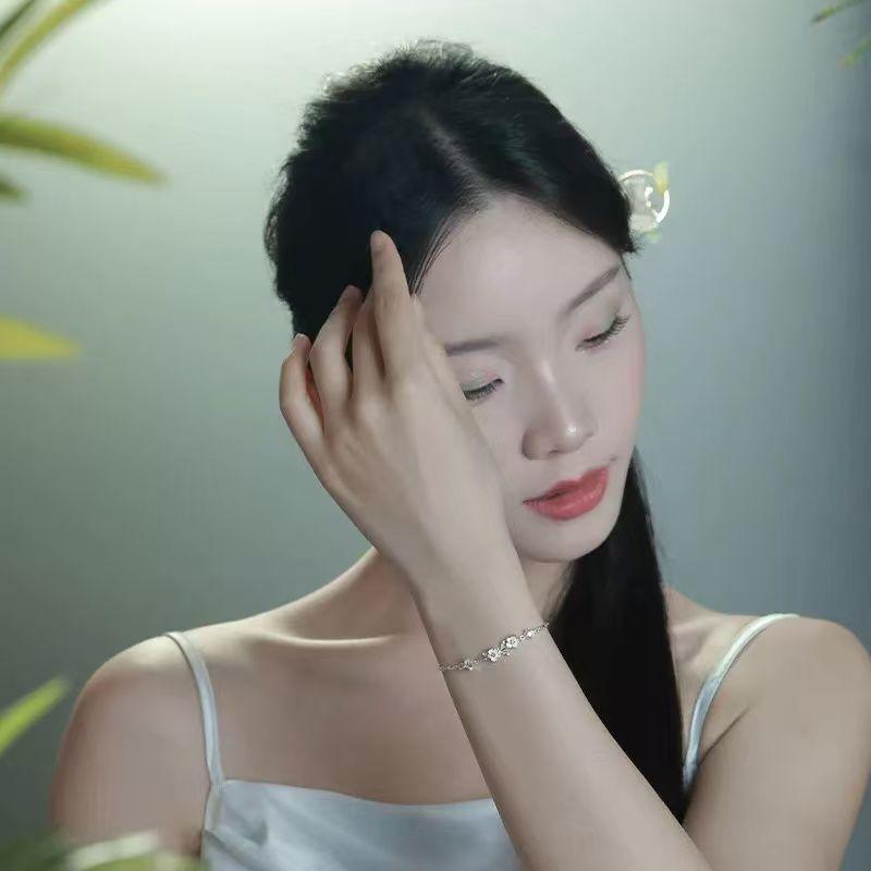 Mo Li Bracelet Girls Light Luxury Niche Exquisite High-End Simple Design Birthday Anniversary Gift for Girlfriend