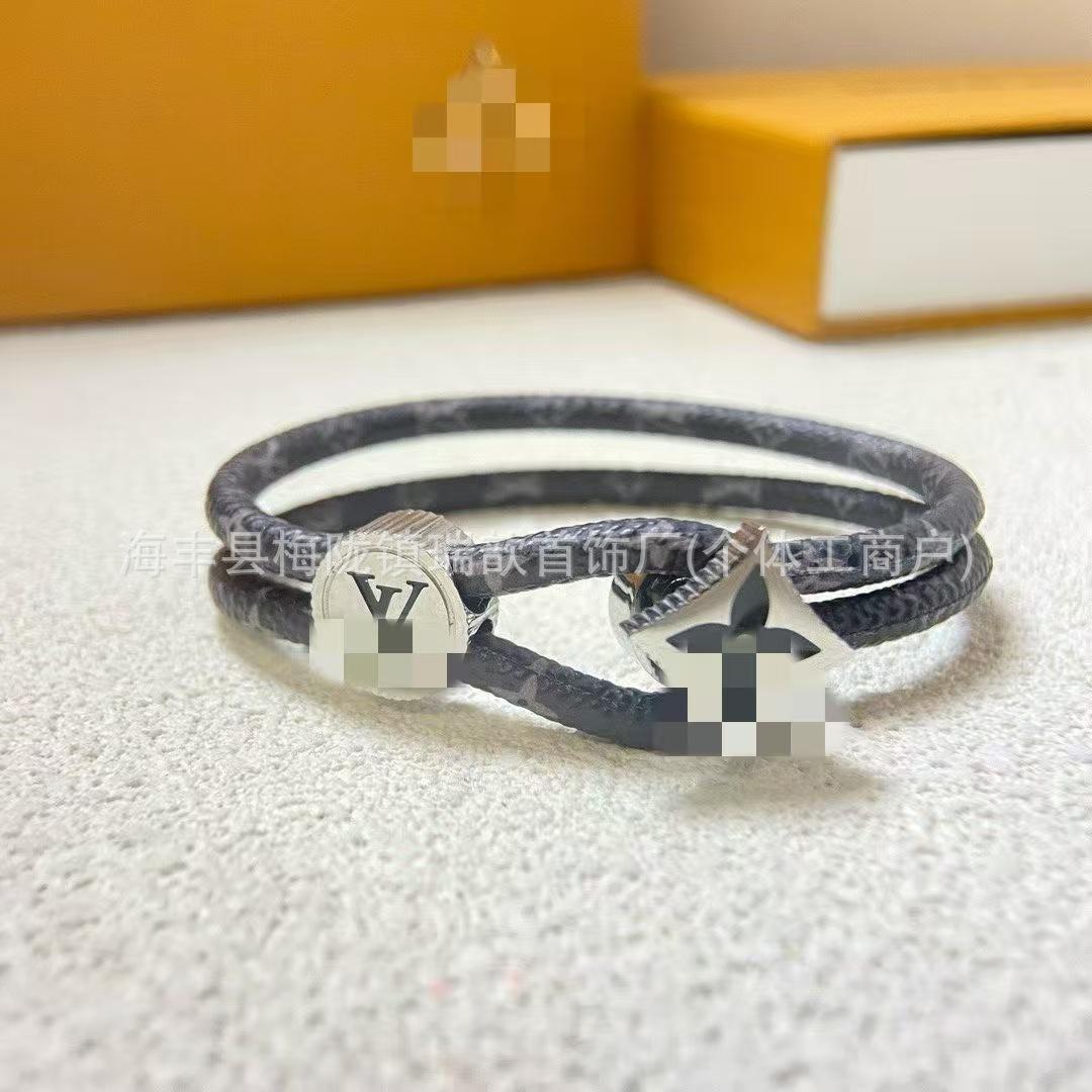European and American High Quality Donkey Leather Rope Bracelet Clover Men's Leather Printing Presbyopic Bracelet Foreign Trade Cross-Border Direct Sales