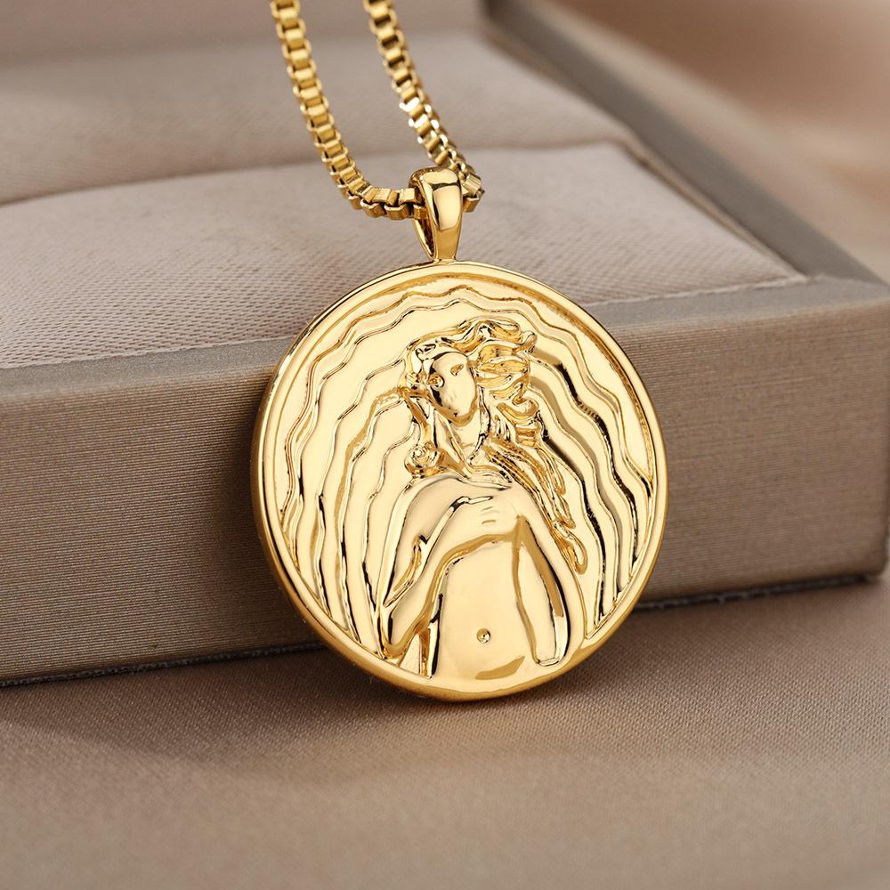 Queen Elizabeth Gold Coin Necklace Titanium Steel Plated 18K Gold Ins Women's Clavicle Chain Creative Gold Coin Accessories