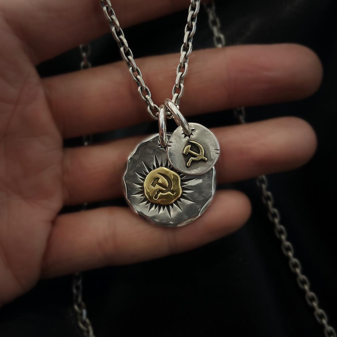 New Hammer Sickle Necklace Men's Coin round Brand Trendy Men's Retro Thai Silver Personality Hip Hop Pendant Badge Jewelry