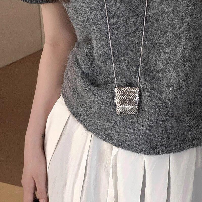 Mid-Ancient Woven Mini Bag Necklace for Women 2024 New Necklace Design Women's Sweater Fashion All-Matching