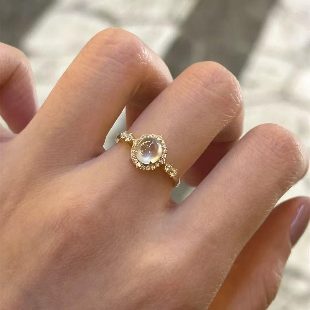 White Ice Imitation Chalcedony Egg Surface Ring Female Open Gentle Light Luxury Temperament Ring Niche High Sense Trendy Index Finger Ring