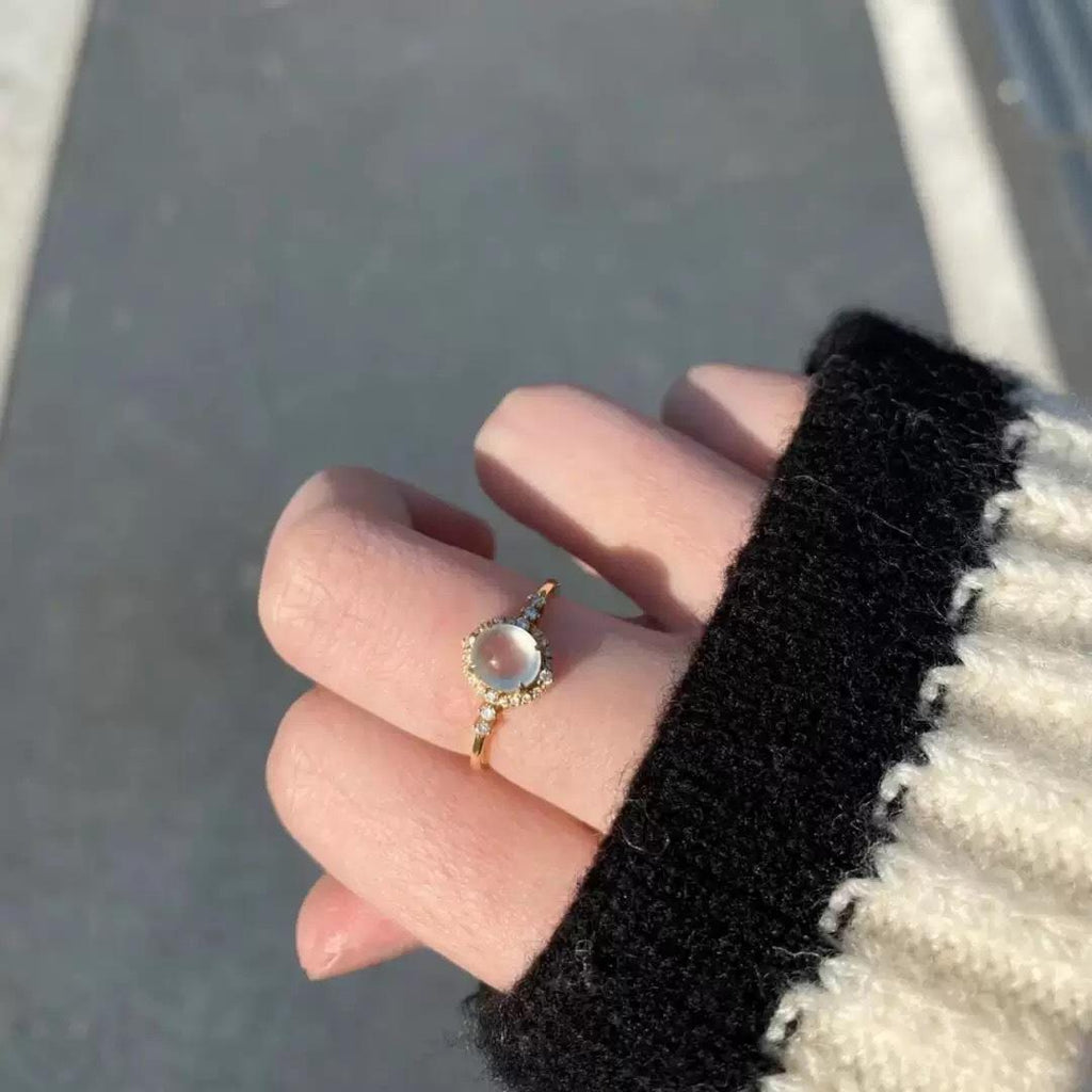 White Ice Imitation Chalcedony Egg Surface Ring Female Open Gentle Light Luxury Temperament Ring Niche High Sense Trendy Index Finger Ring