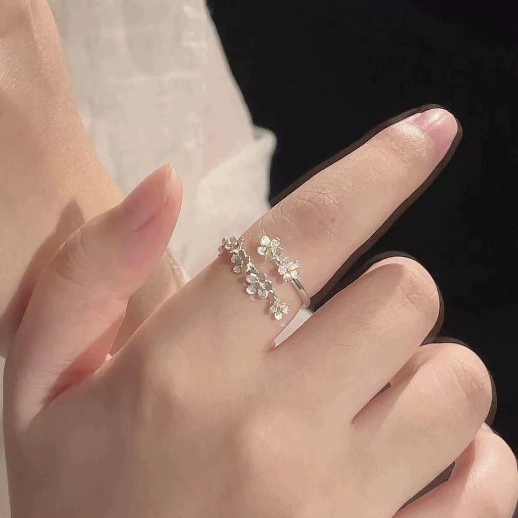 [Flowers like Brocade] Camellia Girlfriends Ring Niche Design Sense Light Luxury Simple Temperament Open Adjustable Ring