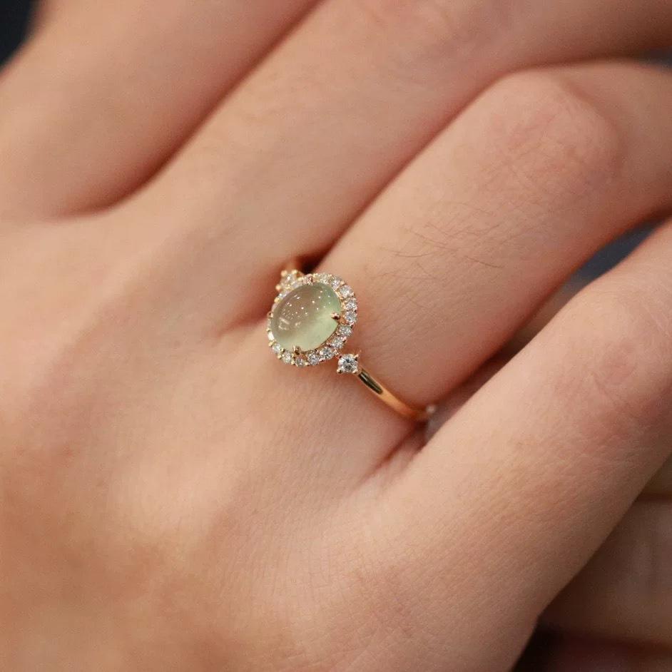 New Chinese Style Imitation Green Chalcedony Ring Female Fashion Exquisite Retro High Sense Ring Niche Design Light Luxury Fashion Jewelry