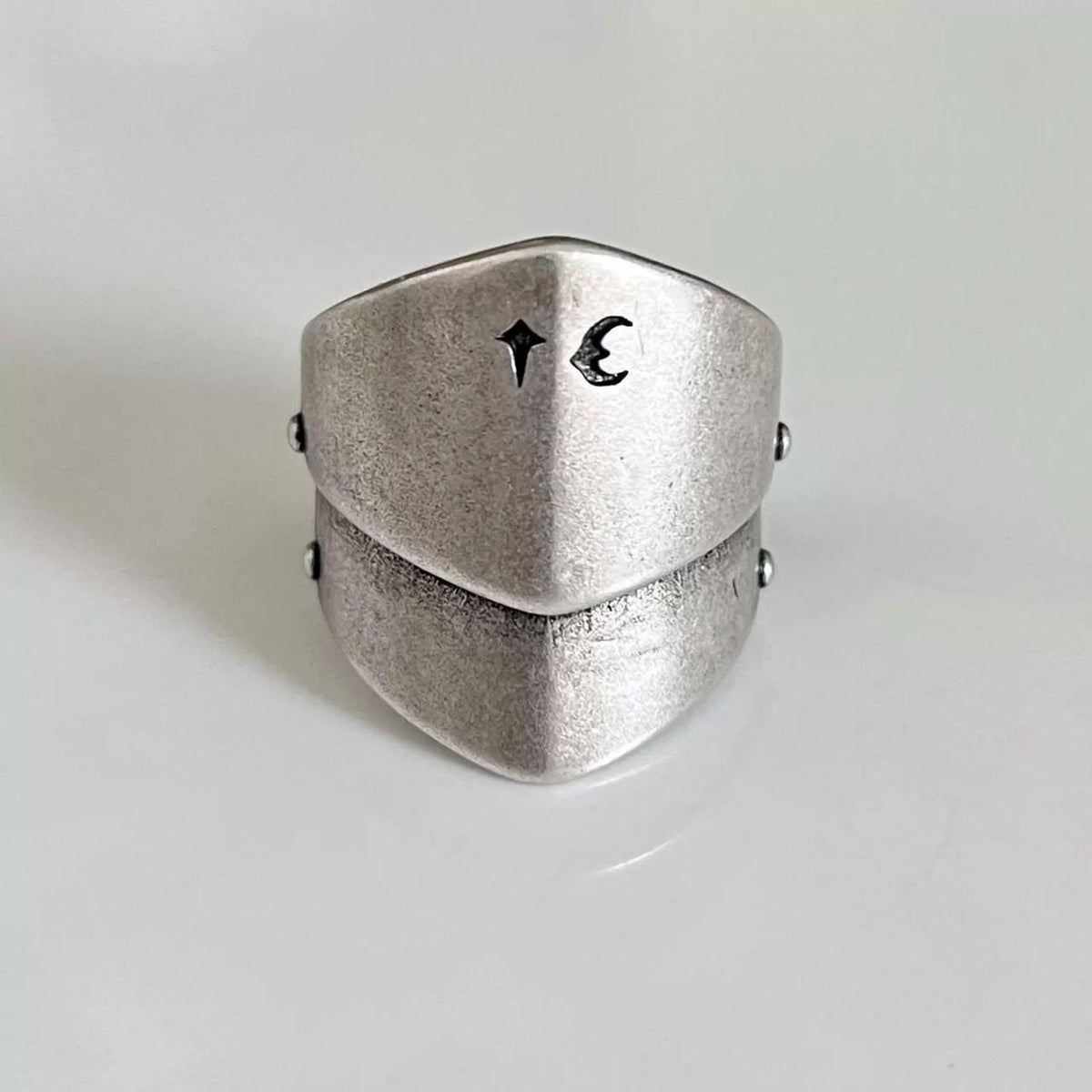 Cross-Border New Armor Joint Distressed Ring European and American Personality Retro Star Moon Unisex Ring Female
