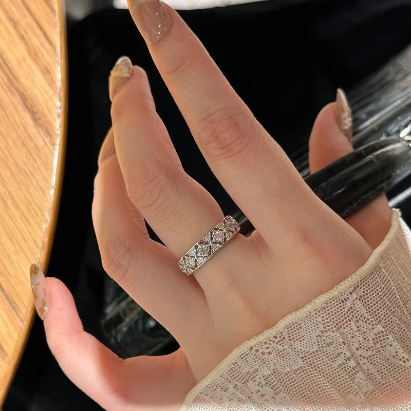Italian ~ Ancient Style Lace Rhombus Ring Female Plated 18K Niche Exquisite Hollow Index Finger Ring Full Diamond Ring