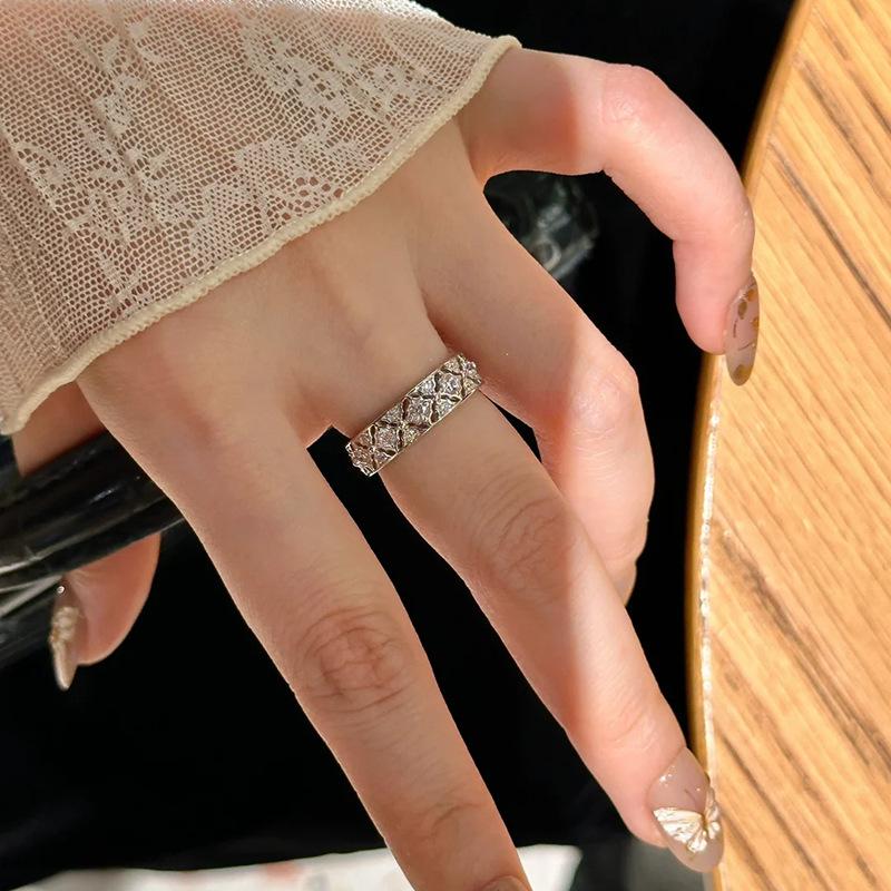 Italian ~ Ancient Style Lace Rhombus Ring Female Plated 18K Niche Exquisite Hollow Index Finger Ring Full Diamond Ring