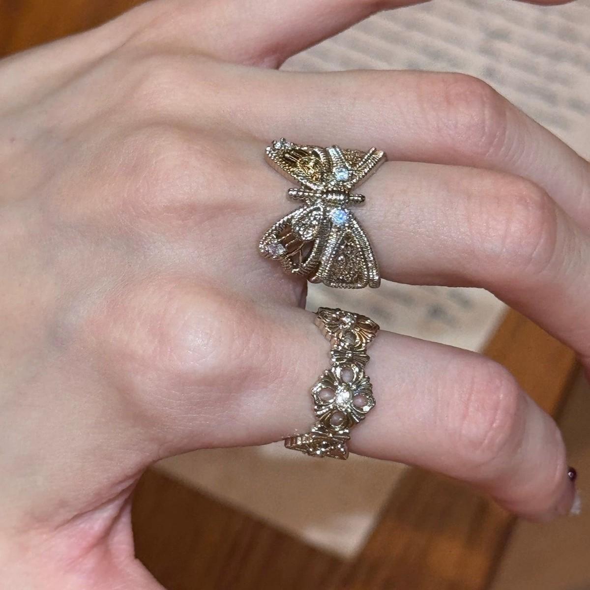 Vintage Retro Light Luxury Butterfly Open Ring Female Niche Design Stacked Iris Hollow Ring High Sense