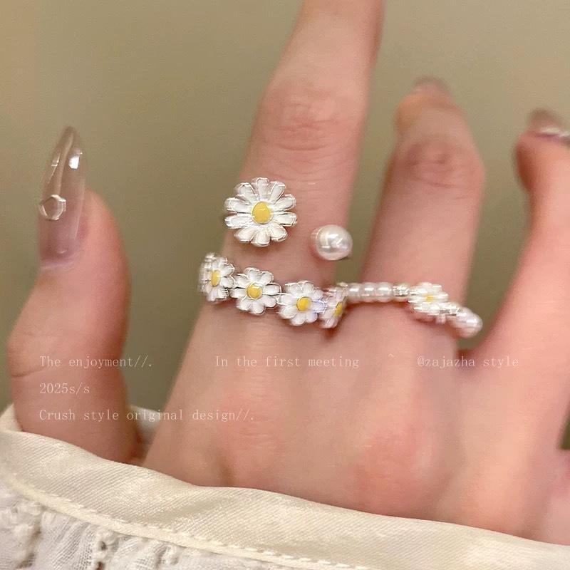 Daisy Pearl Ring Female Mori Simple Sweet Fresh Open Ring Niche Design Stacked Index Finger Ring