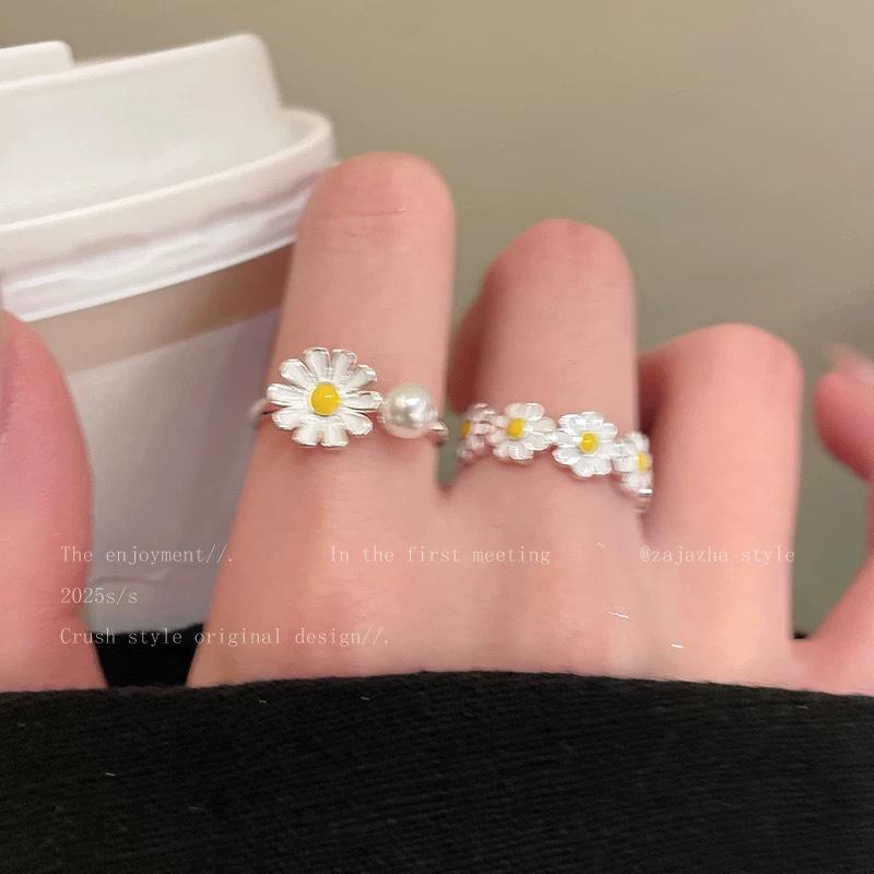 Daisy Pearl Ring Female Mori Simple Sweet Fresh Open Ring Niche Design Stacked Index Finger Ring