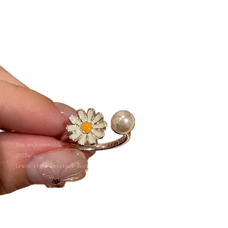Daisy Pearl Ring Female Mori Simple Sweet Fresh Open Ring Niche Design Stacked Index Finger Ring