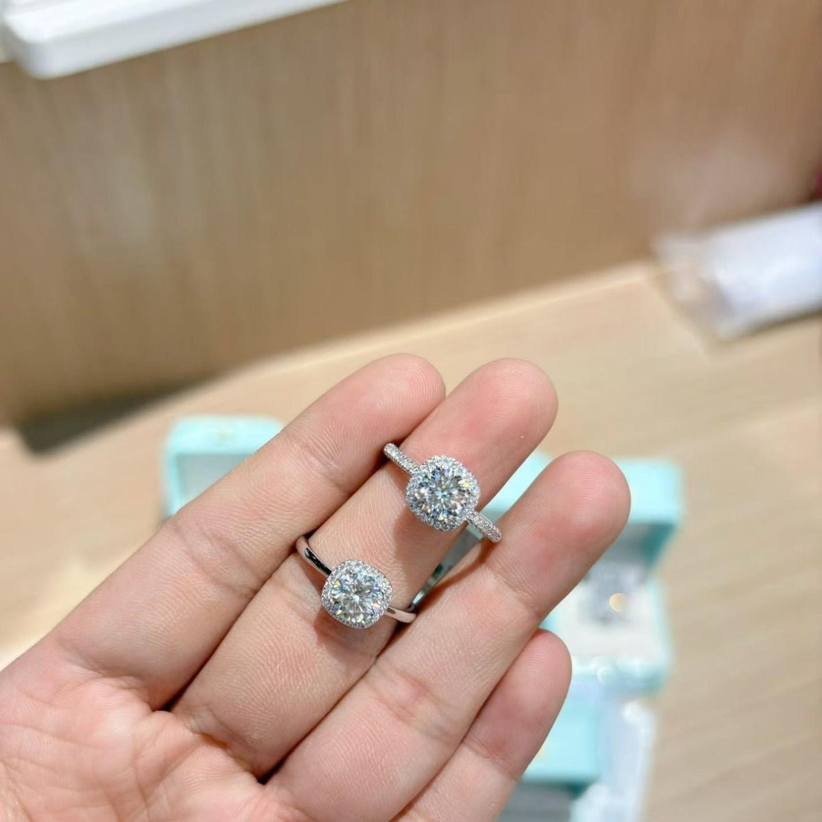 Chuudonglai Same Style Small Square Sugar Ring Inlaid with Moissanite Ring for Girlfriend Friend Birthday Gift Fashion Jewelry