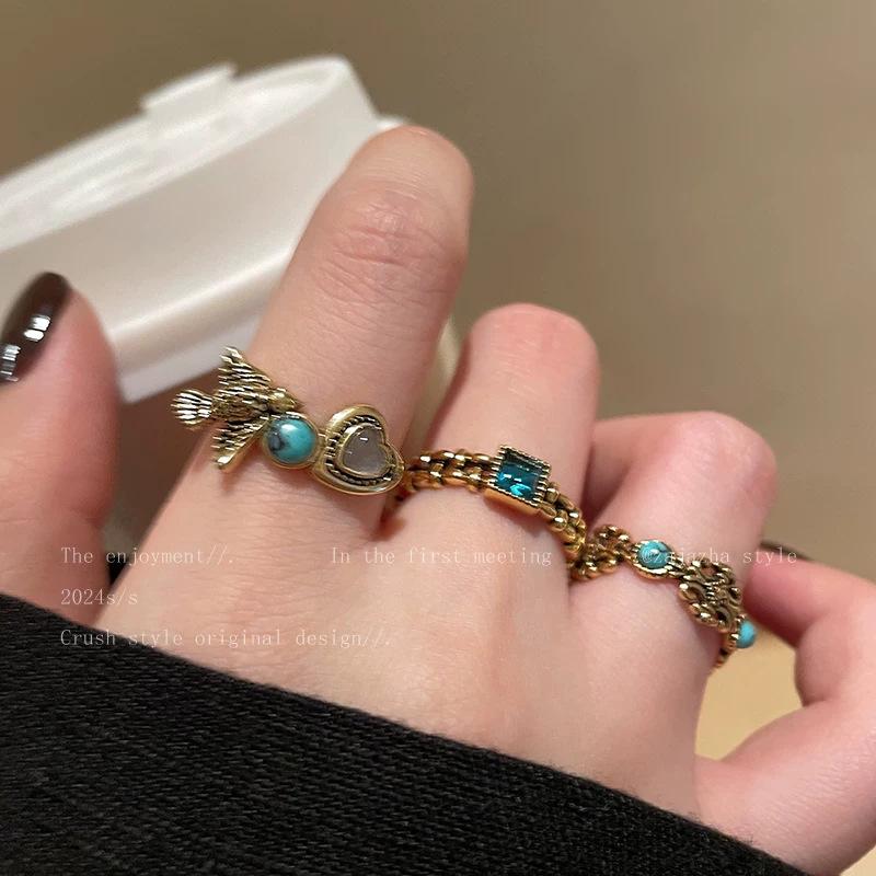Turquoise Heart-Shaped Iris Vintage Ring Women's Mid-Ancient Niche Light Luxury High-Grade Index Finger Ring Stacked Ring