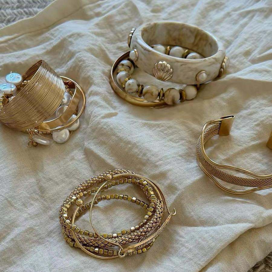 Vintage Vintage Bracelet Set Fashionable All-Match Wide-Brimmed Bracelet Stacked High-Grade Spring and Summer New All-Match Bracelet