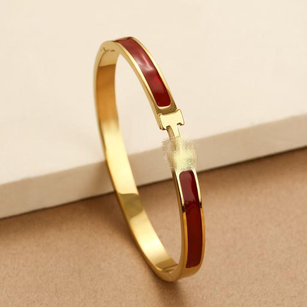 European and American Cross-Border Popular Letter H Titanium Steel Bracelet Women's Light Luxury Elegant Fashion All-Match Bracelet Jewelry Factory Direct Sales