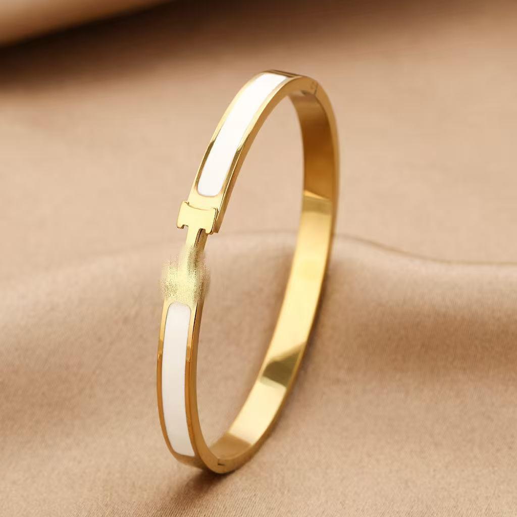 European and American Cross-Border Popular Letter H Titanium Steel Bracelet Women's Light Luxury Elegant Fashion All-Match Bracelet Jewelry Factory Direct Sales