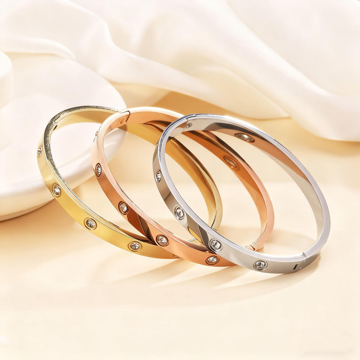 Cross-Border Non-Fading Light Luxury Fashion Stainless Steel Couple Diamond Buckle Bracelet Women's Bracelet Factory Jewelry Wholesale