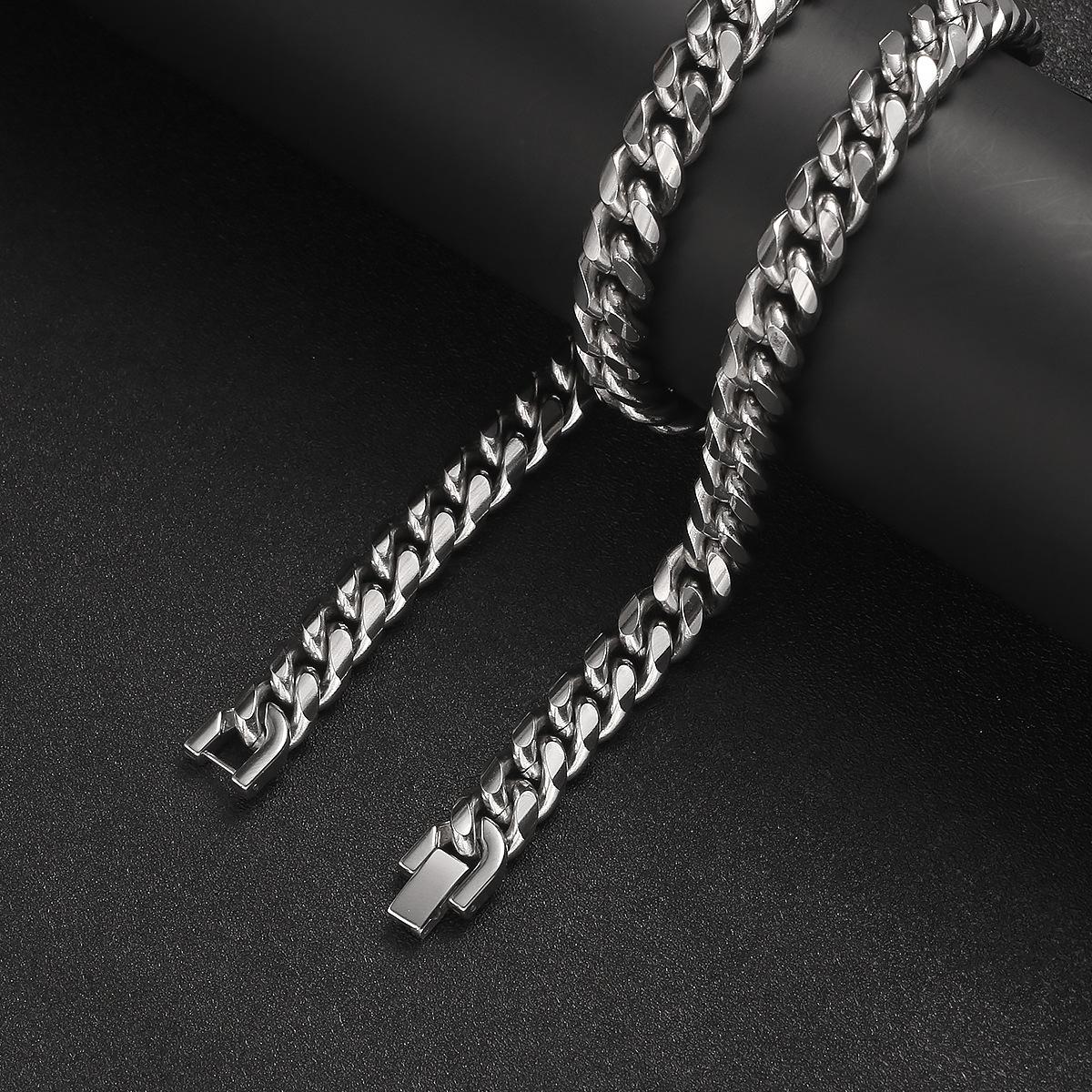 Titanium Steel Cuban Chain Hip Hop Necklace Stainless Steel round Grinding Encrypted Chain Fashion Men's Jewelry Buckle Titanium Steel Necklace Jewelry