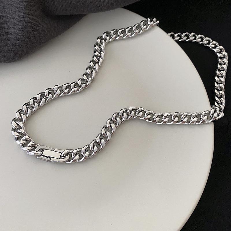 Cuban Chain Non-Fading Necklace Men's Fashion Hip Hop Female Boys Clavicle Chain Men's Fashion Brand All-Match Titanium Steel Chain Accessories