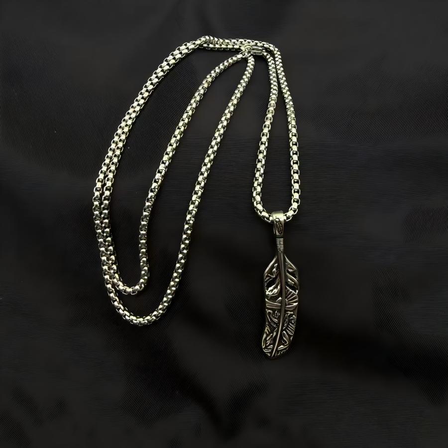 Titanium Steel Feather Necklace Men's Hip Hop Fashion Pendant Personality All-Match Sweater Chain Retro Design Accessories