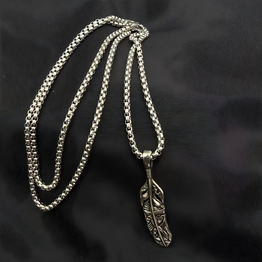Titanium Steel Feather Necklace Men's Hip Hop Fashion Pendant Personality All-Match Sweater Chain Retro Design Accessories