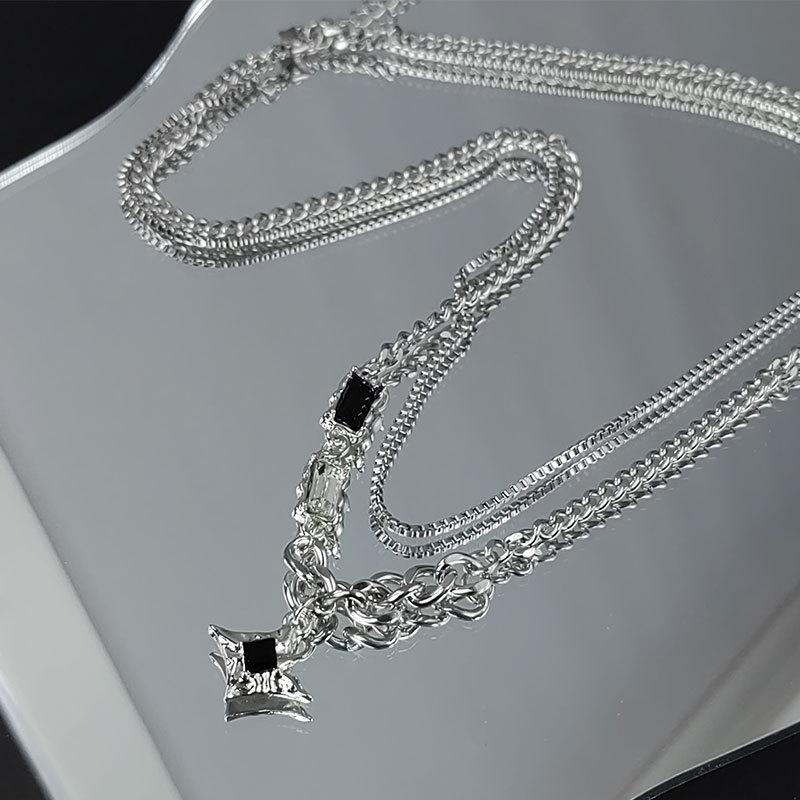Titanium Steel Necklace Awn Star Double-Layer Necklace Men's Light Luxury Niche Design Sense Hip Hop Style Couple Boys Female Clavicle Chain