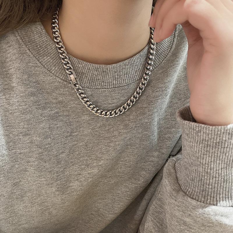 Men's Trendy Hip Hop Cuban Chain Non-Fading Titanium Steel Necklace Men's and Girls' Thick Clavicle Chain Couple's All-Match Thick Chain Accessories