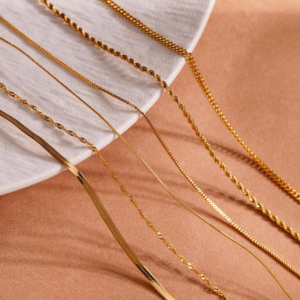 European and American 18K Gold Plated Non-Fading Ins Style Fashion Women's Necklace Clavicle Chain Plain Chain Stainless Steel Blade Chain DIY