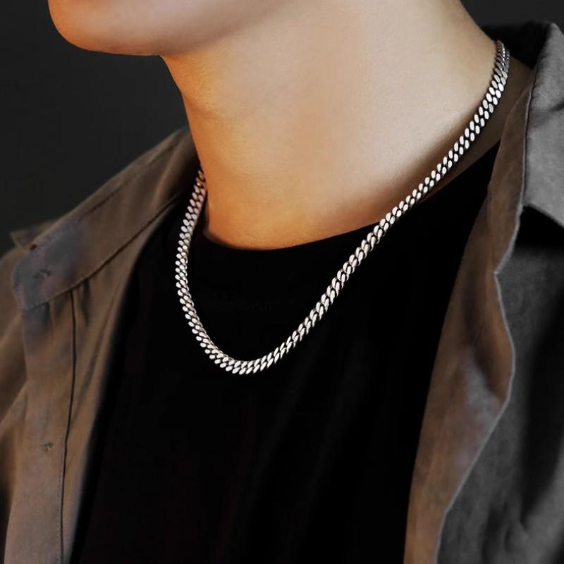 Boutique Cuban Dongguan Titanium Steel Necklace Men's Trendy Hip Hop Versatile High-Grade Sensory Chain Clavicle Chain Holiday Gift