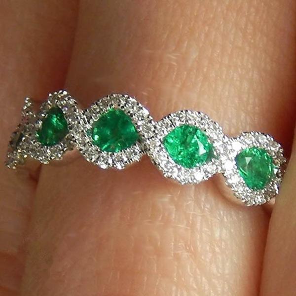 Amazon Wish Hot Sale New European and American Luxury Emerald Zircon Ring Full Diamond Micro Inlaid Ruby Strip Ring