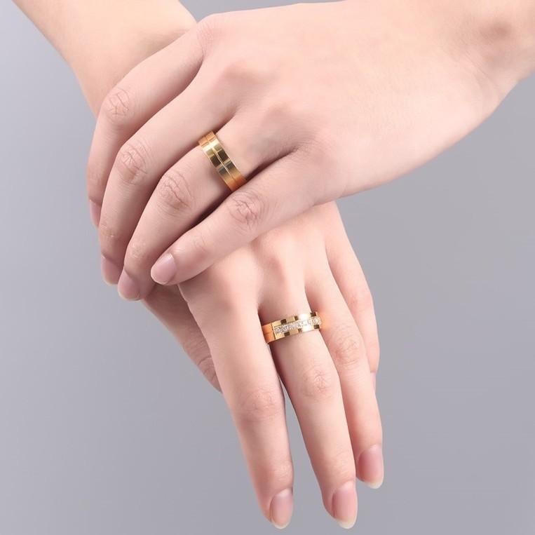 Couple Ring Simple Titanium Steel Couple Ring Pair Ring Electroplated Gold Ring Inlaid Zircon Jewelry CR-054