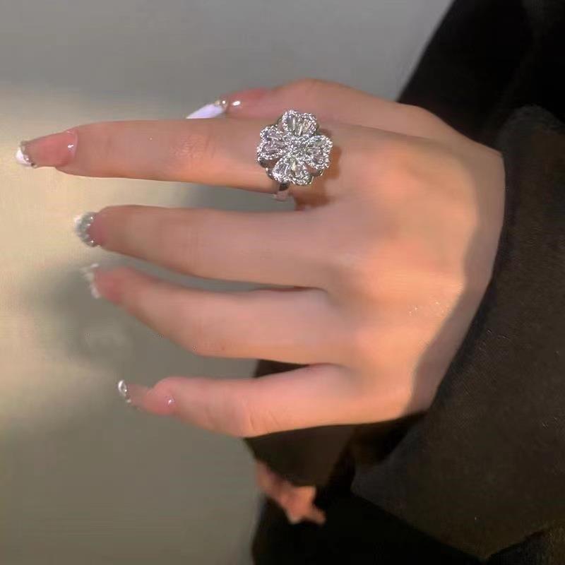 Cross-Border E-Commerce Hot Sale Zircon Rotatable Flower Ring Female Niche Fashion Light Luxury Cold Wind Decompression Open Ring